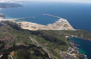26-07-2016 El tráfico de mercancías del puerto de A Coruña se mantiene estable hasta junio