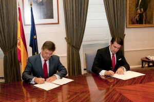 19-10-2016-fomento-y-la-junta-de-castilla-y-leon-firman-un-protocolo-para-el-desarrollo-de-la-red-de-infraestructuras-nodales