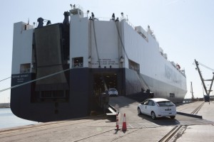 24-11-2016-el-puerto-de-sagunto-se-consolida-como-un-nodo-importante-para-la-logistica-de-automoviles