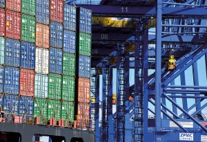 25-01-2017 Valenciaport supera todos sus registros y alcanza los 4,72 millones de TEUs en 2016