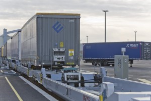 autopista ferroviaria VIIA entre Calais y Le Bolou