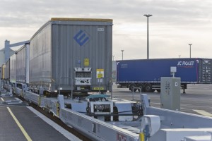 autopista ferroviaria VIIA entre Calais y Le Bolou