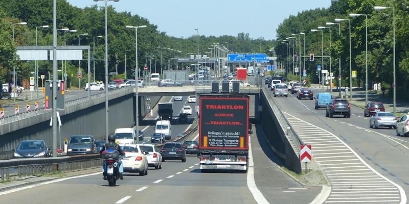 buque de vapor contaminación Oriental Vuelven las restricciones al tráfico de camiones en Alemania – ACE